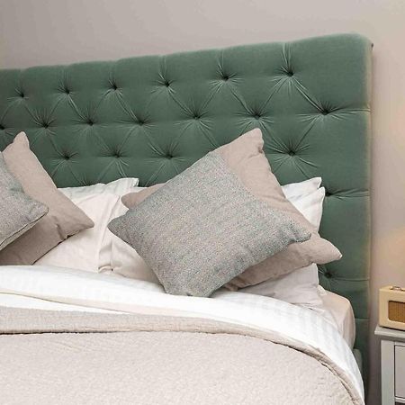 Beautiful Modern 1 Bedroom Apartment, City Centre Bath Bagian luar foto