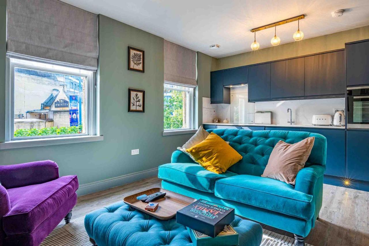Beautiful Modern 1 Bedroom Apartment, City Centre Bath Bagian luar foto