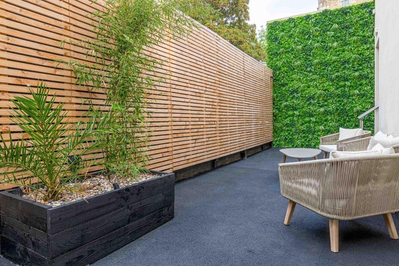 Beautiful Modern 1 Bedroom Apartment, City Centre Bath Bagian luar foto